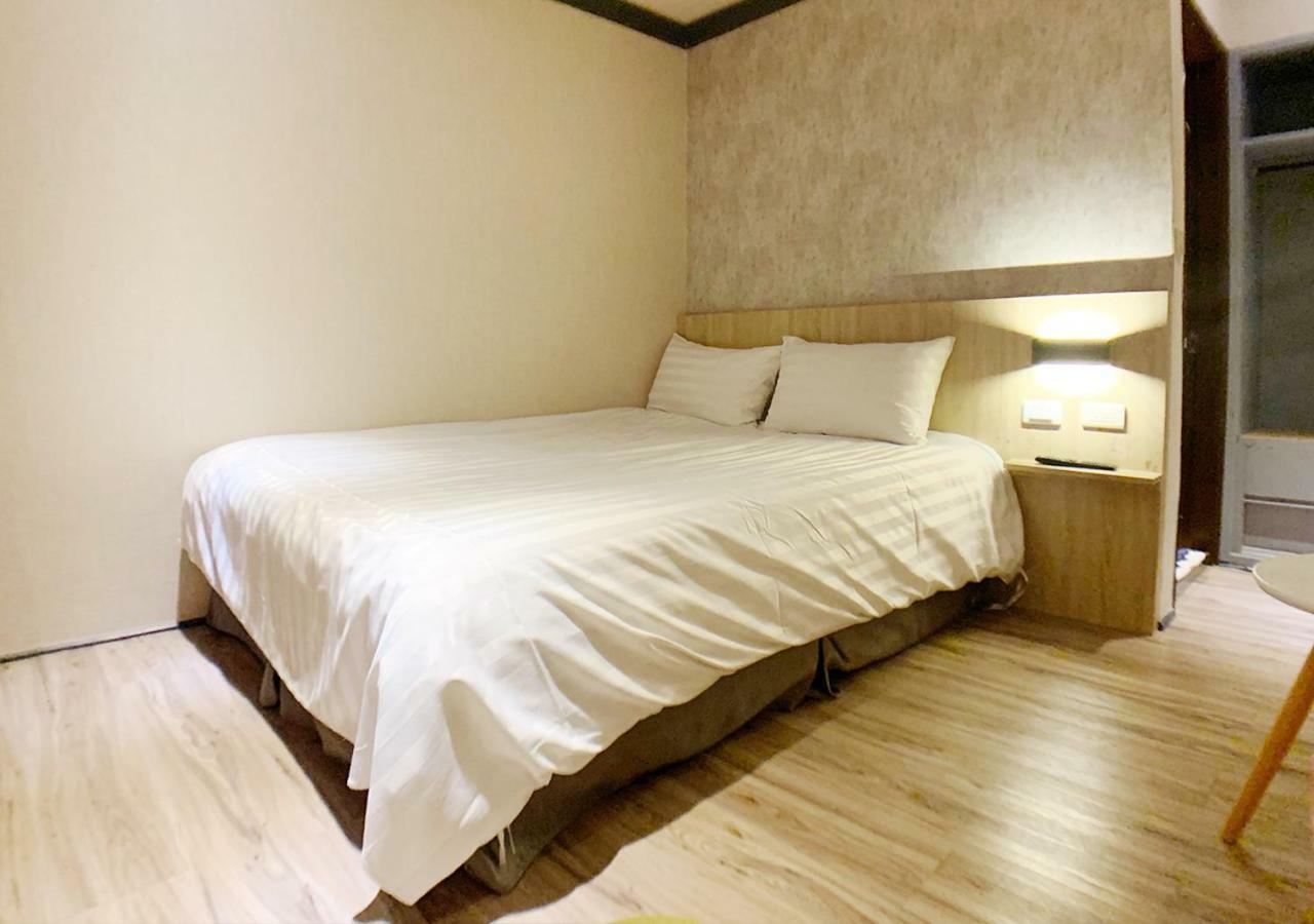 Win Inn Tainan Hotel I Buitenkant foto